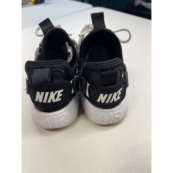 Nike Huarache Run Athletic Shoes Sneakers Cushioned Black White Size 8 - Picture 7 of 8